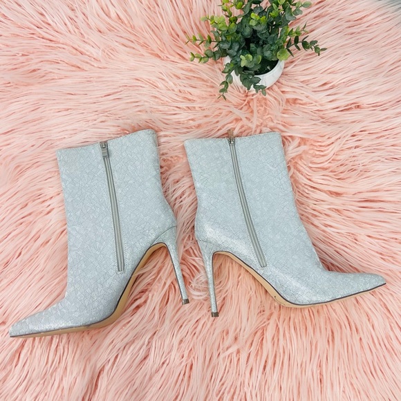 New Elditas Skylar Silver Metallic Sparkle Ankle Boots  Sz 9.5 - Picture 3 of 7